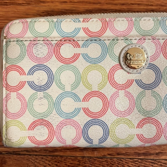 Coach white/multicolor C Women’s leather wallet - Picture 5 of 9